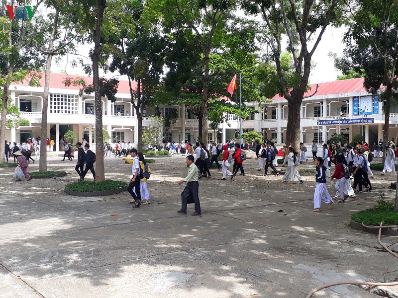 cac dia phuong san sang cac dieu kien cho ky thi tot nghiep thpt hinh 4