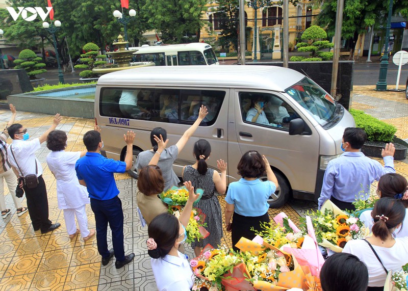 doan bac si, dieu duong hai phong len duong chi vien cho da nang hinh 9