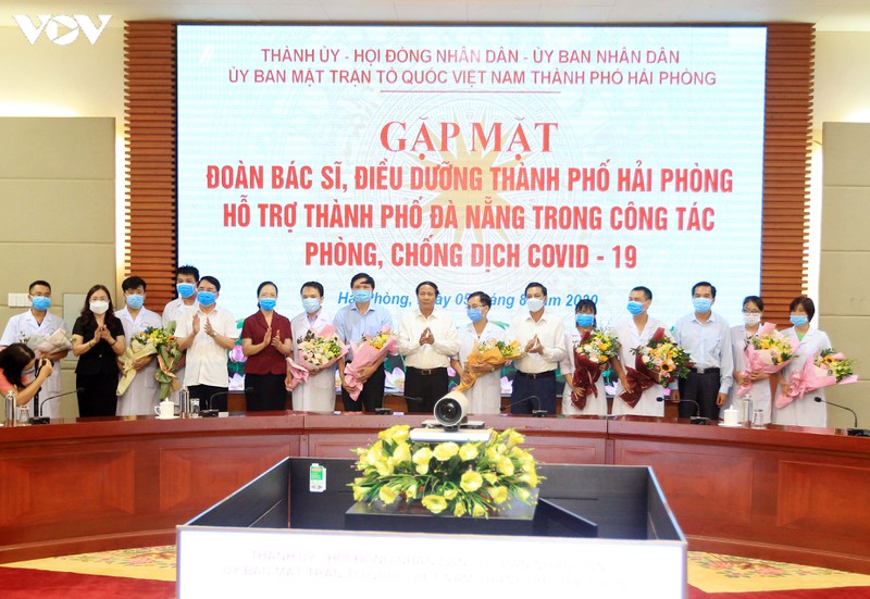 doan bac si, dieu duong hai phong len duong chi vien cho da nang hinh 1