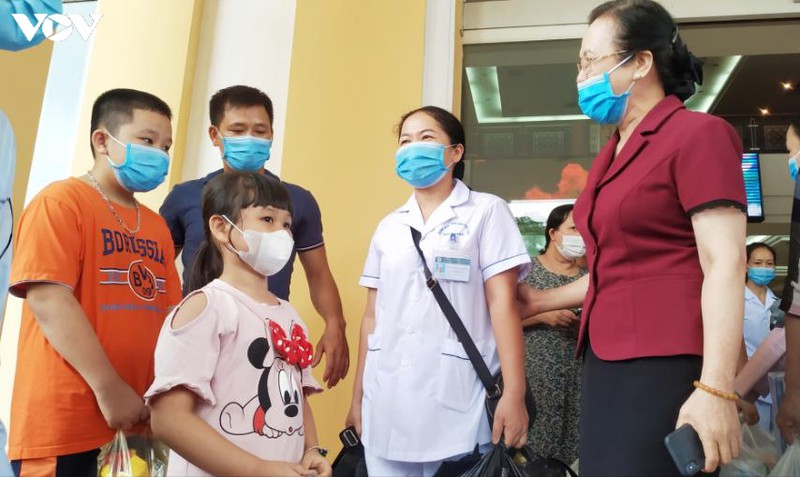 doan bac si, dieu duong hai phong len duong chi vien cho da nang hinh 3