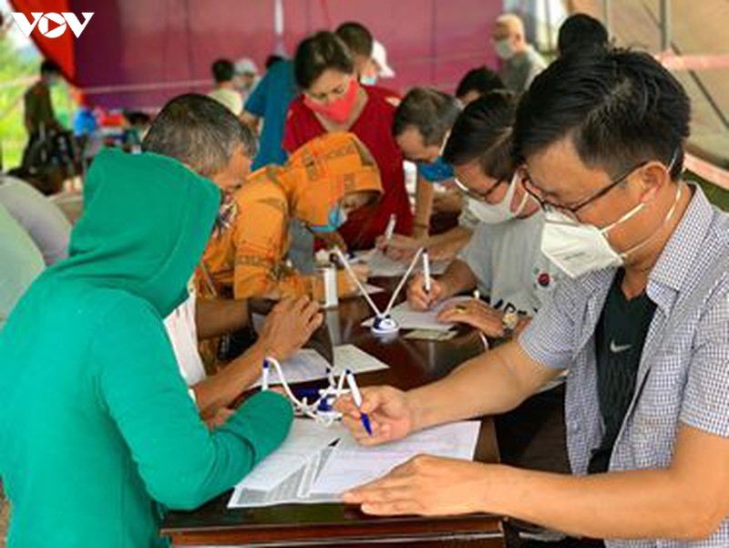 doan vien thanh nien dai hoc y duoc hue tham gia chong dich covid-19 hinh 2