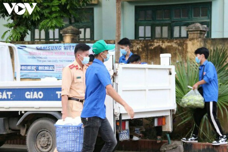 suat an mien phi tiep suc thi sinh o huyen bien gioi sop cop, son la hinh 4