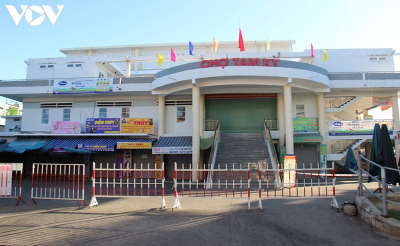 phong toa mot khu vuc gan cho tam ky do be trai nghi nhiem covid-19 hinh 1