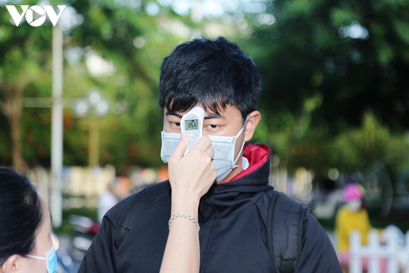thi thpt: cac tinh mien trung vang 629 hoc sinh buoi thi mon van hinh 13