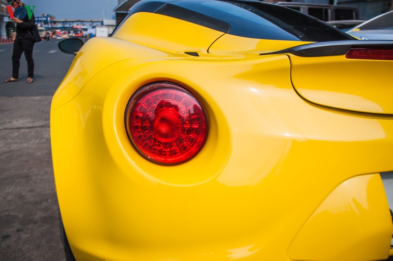 alfa romeo 4c edition duy nhat tai viet nam di lam dep don tet hinh 8
