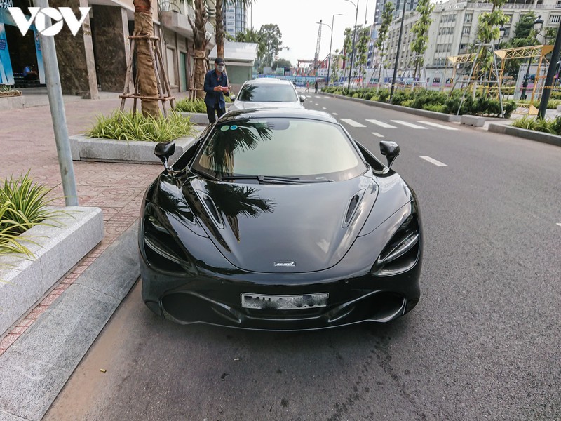 can canh mclaren 720s spider mau den "doc" nhat viet nam hinh 10