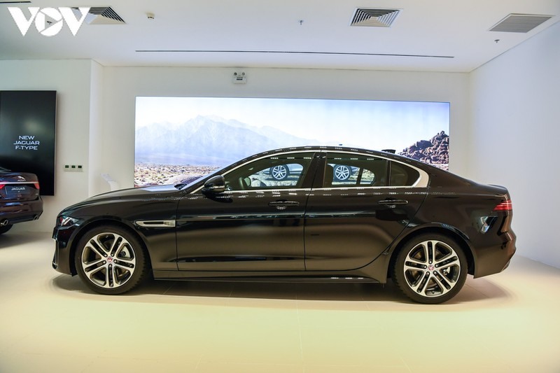can canh jaguar xe 2020 r-dynamic se gia 2,61 ty dong hinh 2