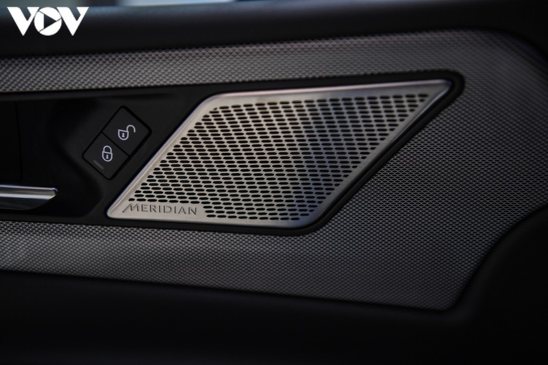 can canh jaguar xe 2020 r-dynamic se gia 2,61 ty dong hinh 13