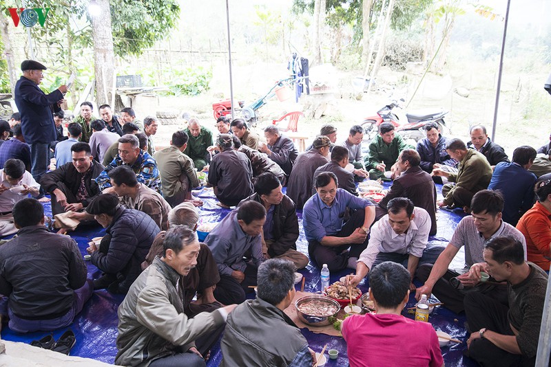 tuc don tet doc dao cua nguoi dao thanh phan (quang ninh) hinh 3