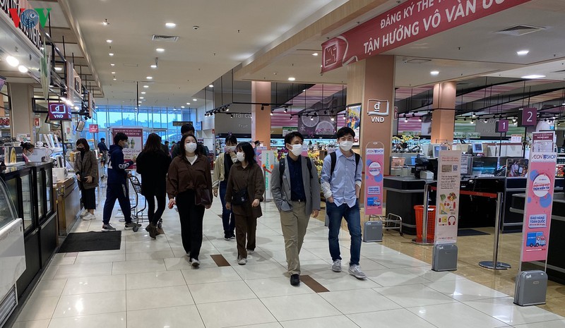 nguoi dan thu do kin mit khau trang truoc dich virus corona hinh 10