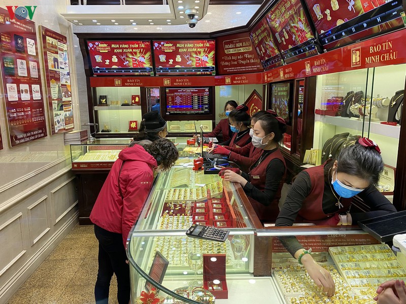 nguoi dan thu do kin mit khau trang truoc dich virus corona hinh 3