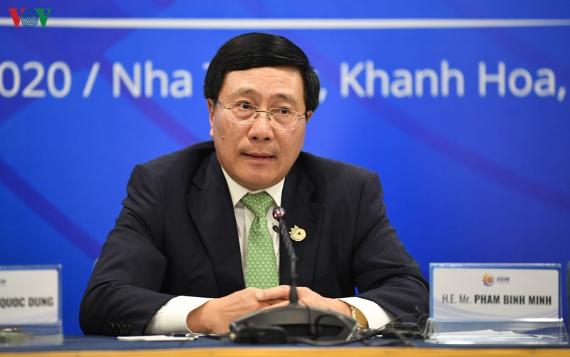 cac bo truong ngoai giao asean trao doi thang than ve bien dong hinh 1