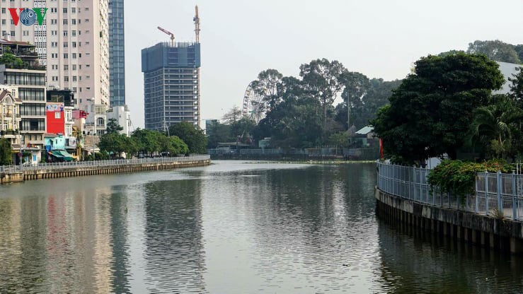 anh: rac bua vay hang loat kenh, rach tai tphcm hinh 8