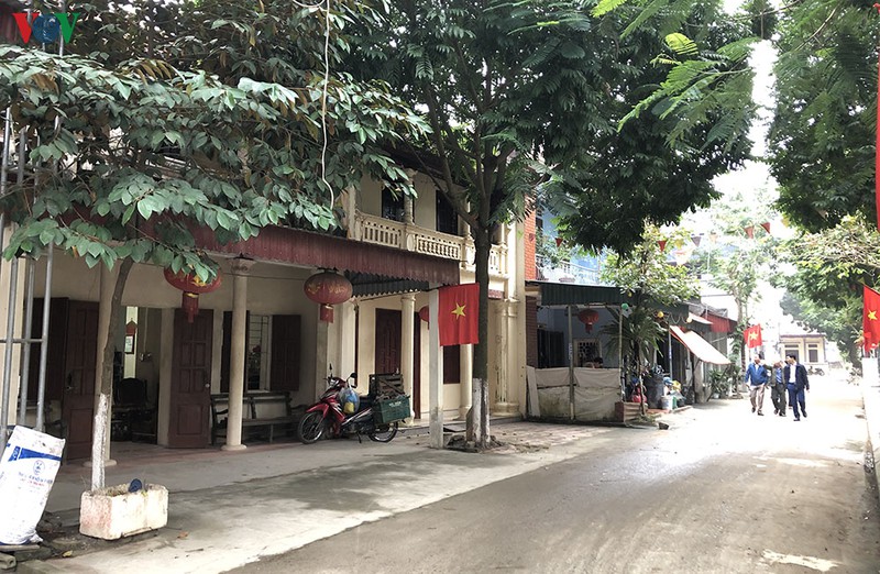 pho dam -  vung giao thuong sam uat tren ben duoi thuyen xua hinh 16