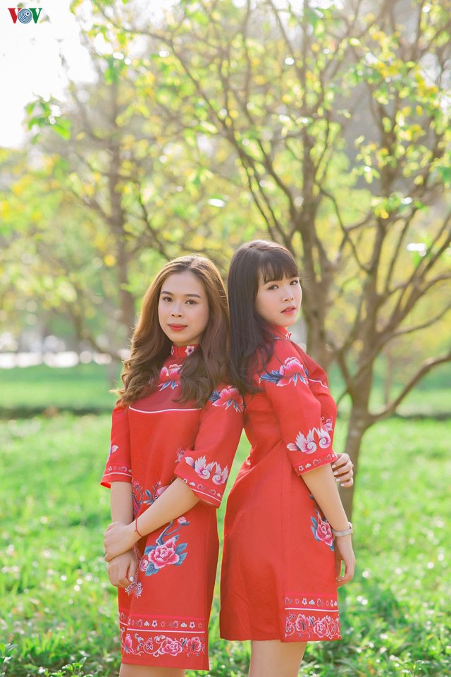 teen hue thich thu chup anh vuon mai vang don tet hinh 9