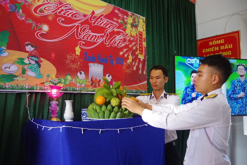 nguoi linh don xuan tren bien hinh 1