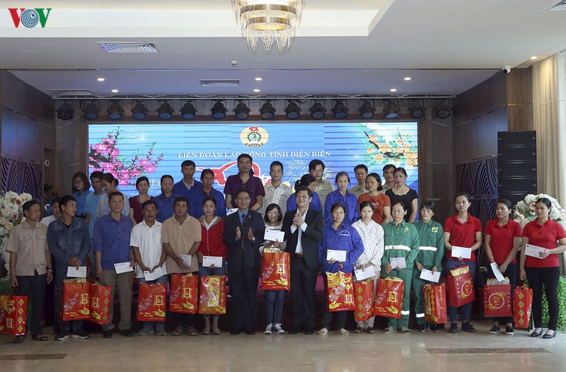 sac xuan, khong khi tet ngap tran noi cuc tay to quoc hinh 21