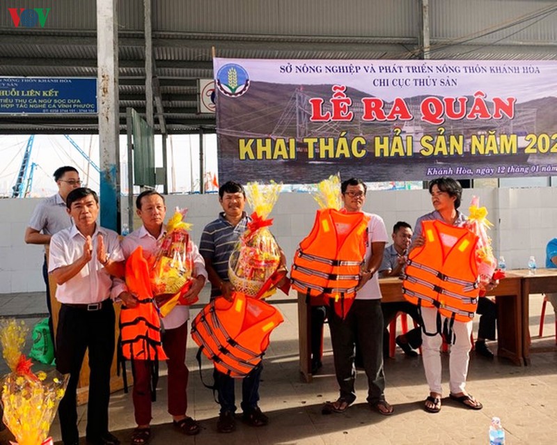 nhung ngu dan don tet tren bien de gop phan bao ve chu quyen hinh 1