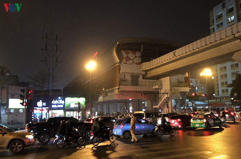 dong xe co cuon cuon doi mua ret ngay can tet canh ty 2020 hinh 11