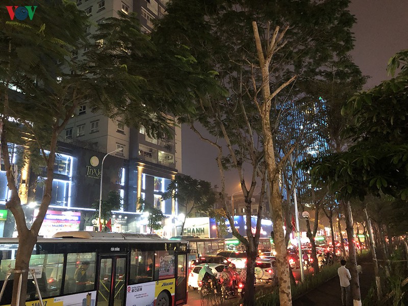 dong xe co cuon cuon doi mua ret ngay can tet canh ty 2020 hinh 13