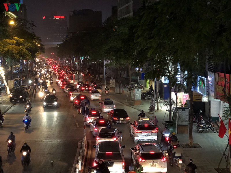 dong xe co cuon cuon doi mua ret ngay can tet canh ty 2020 hinh 15