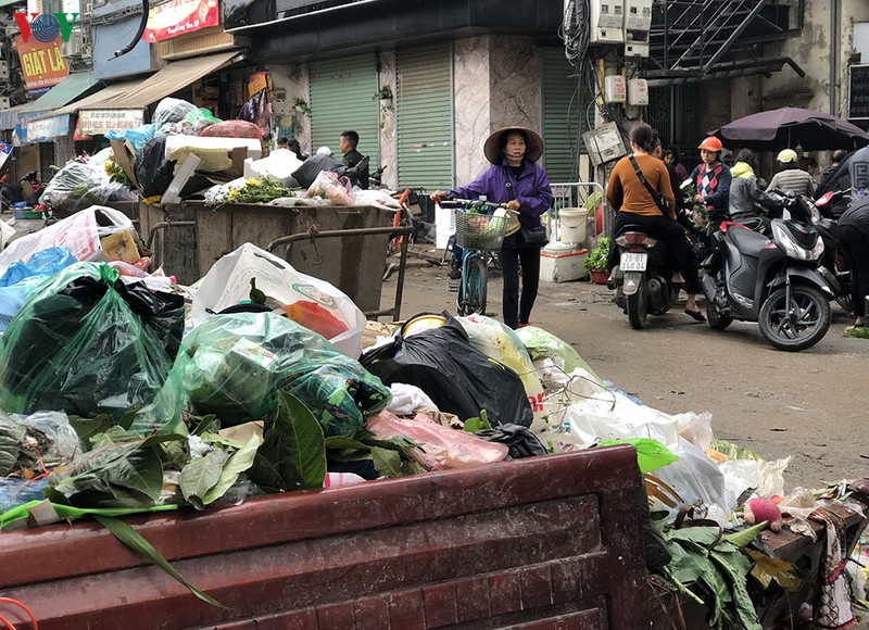 anh: rac ngap he pho ha noi sang 30 tet hinh 4