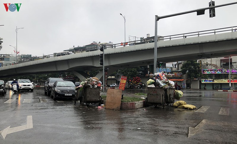 anh: rac ngap he pho ha noi sang 30 tet hinh 6