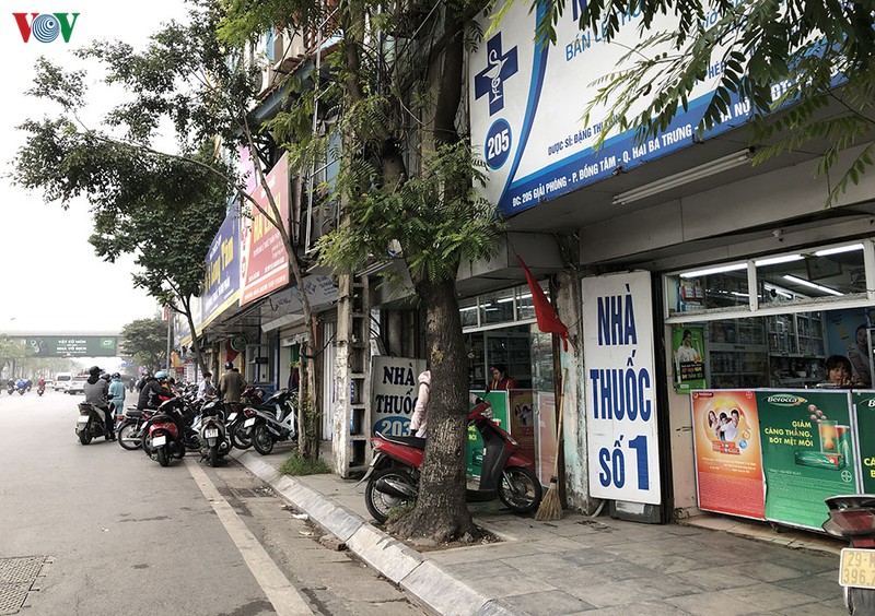 ha noi: nguoi dan ngai virus corona, duong pho vang nhu ngay tet hinh 13