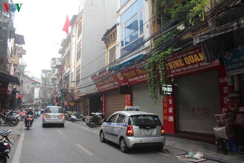 ha noi: nguoi dan ngai virus corona, duong pho vang nhu ngay tet hinh 8