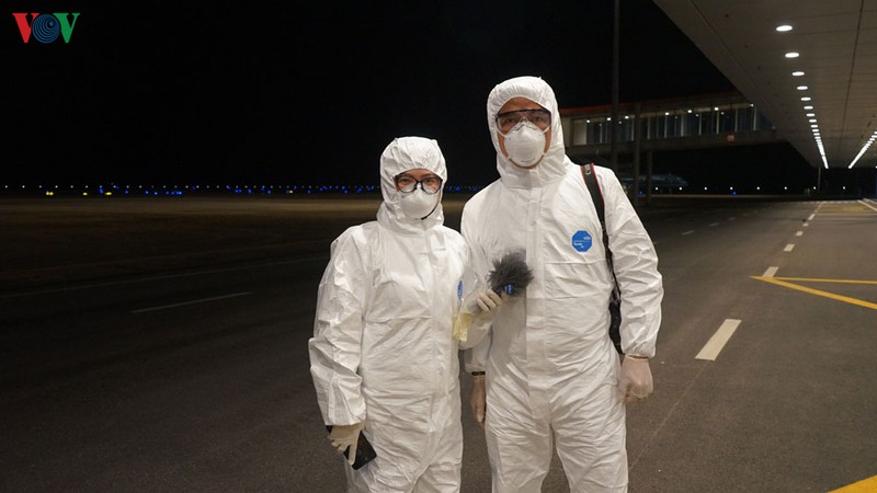 nhung hinh anh dau tien ve chuyen bay dua nguoi viet nam tu vu han ve nuoc  hinh 3