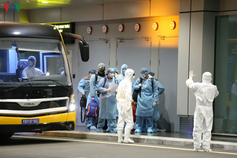 nhung hinh anh dau tien ve chuyen bay dua nguoi viet nam tu vu han ve nuoc  hinh 6