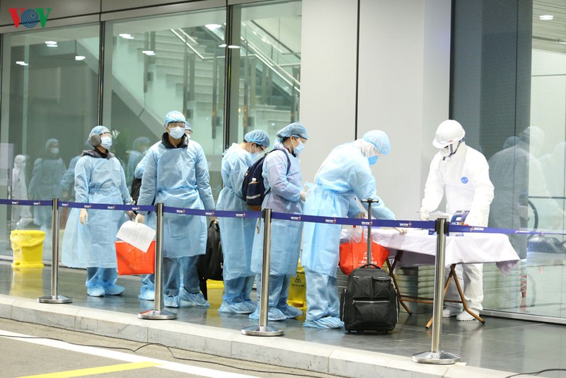 nhung hinh anh dau tien ve chuyen bay dua nguoi viet nam tu vu han ve nuoc  hinh 9