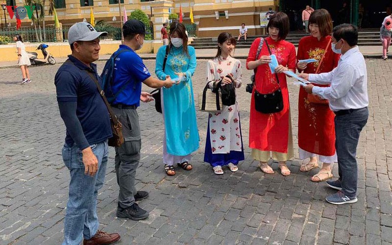 tp hcm de xuat trung uong go kho cho du lich vi dich covid-19 hinh 1