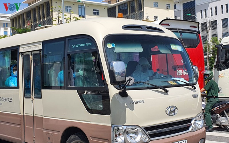 da nang don, cach ly 80 nguoi tren chuyen bay tu han quoc ve viet nam hinh 1