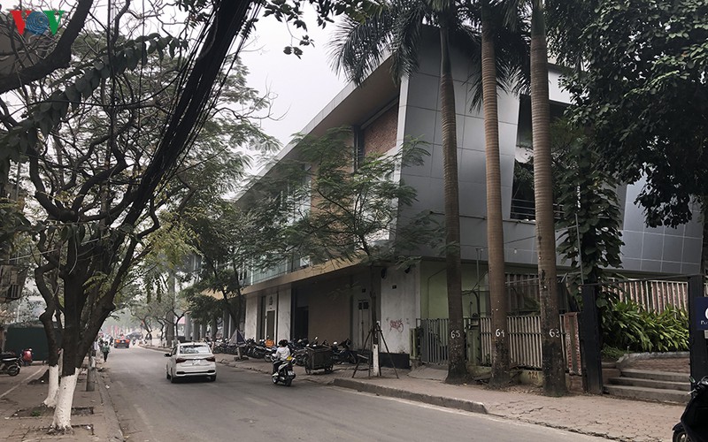 cận cảnh 2 mương thoát nước nghĩ đô, phan kế bính hà nội chậm xử lý sai phạm hình 4 can canh 2 muong thoat nuoc nghi do, phan ke binh ha noi cham xu ly sai pham hinh 4
