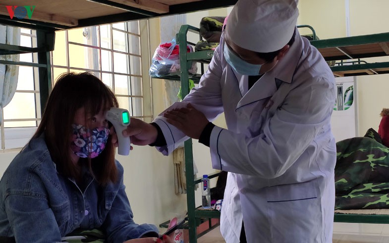nhung "chien si ao trang" noi tuyen dau chong dich hinh 3