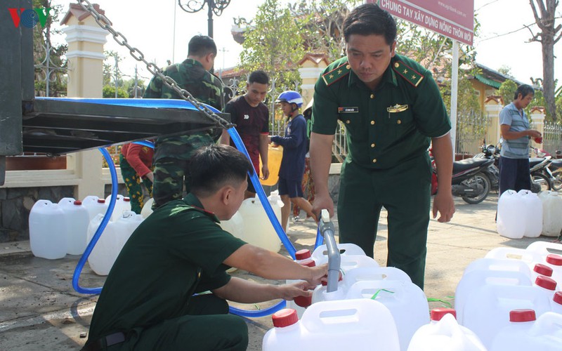 giot nuoc nghia tinh mua han mien tay hinh 4