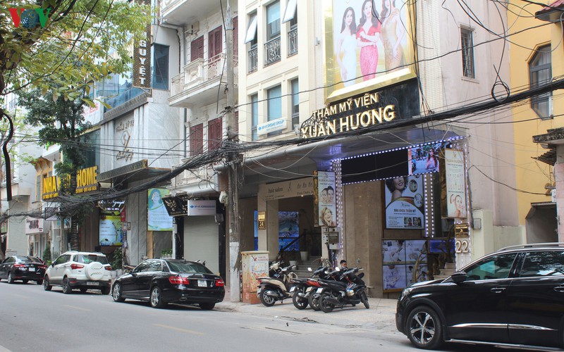anh: nhieu co so kinh doanh tam ngung hoat dong de phong covid-19 hinh 13