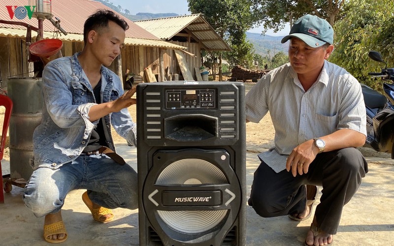 nguoi vac tu va tuyen truyen phong chong dich covid-19 hinh 1