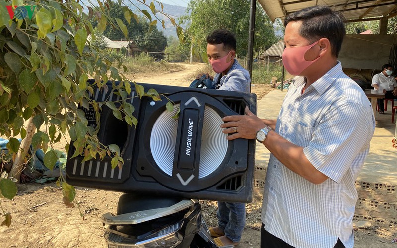 nguoi vac tu va tuyen truyen phong chong dich covid-19 hinh 3