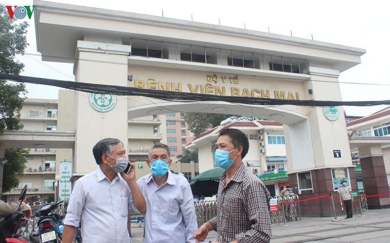 o dich benh vien bach mai: tren 5.000 mau xet nghiem se co ket qua 2 ngay toi hinh 1