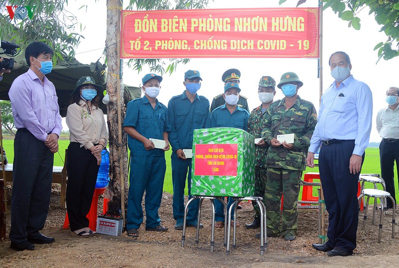 la chan vung chac chong dich covid-19 tren tuyen bien gioi tay nam hinh 17