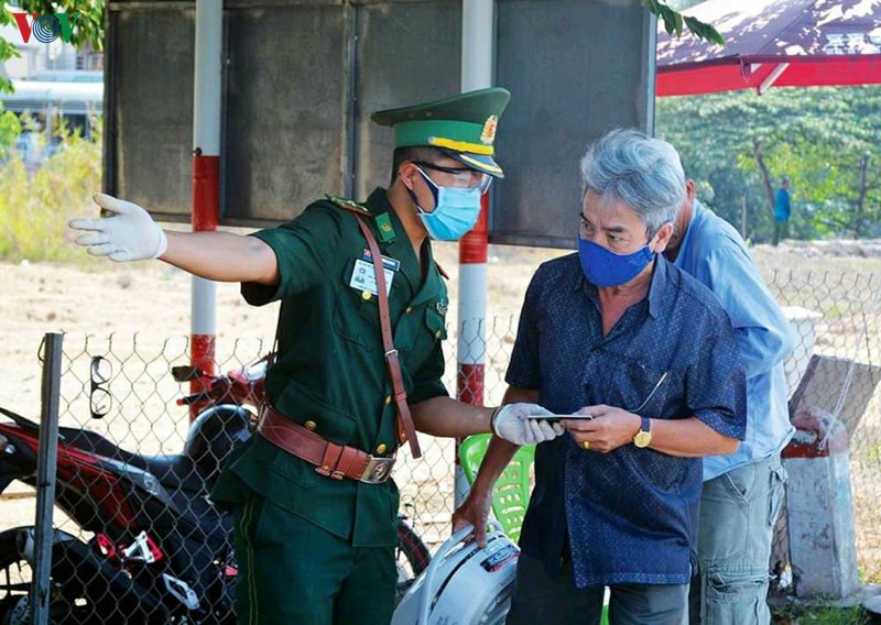 la chan vung chac chong dich covid-19 tren tuyen bien gioi tay nam hinh 7