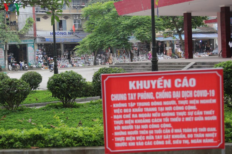 sau mot tuan cach ly xa hoi, nguoi dan tp yen bai co dau hieu chu quan hinh 1