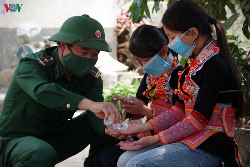 linh bien phong "vuot nang, thang mua" ngan dich noi ai bac lai chau hinh 11