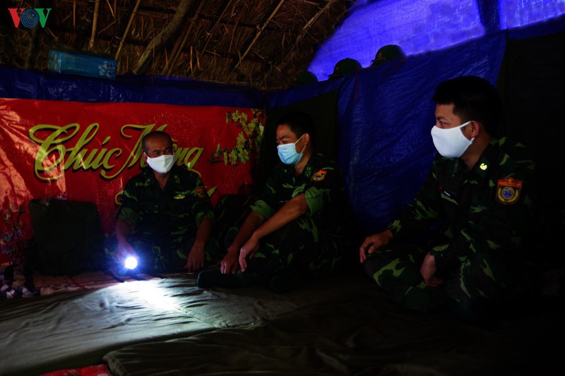 linh bien phong "vuot nang, thang mua" ngan dich noi ai bac lai chau hinh 13