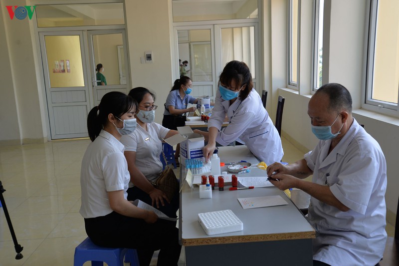 vov tay bac cung cac don vi hien gan 100 don vi mau hinh 1