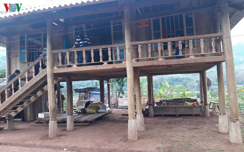 nha dai doan ket o moc chau: cho che nhung manh doi khon kho hinh 4