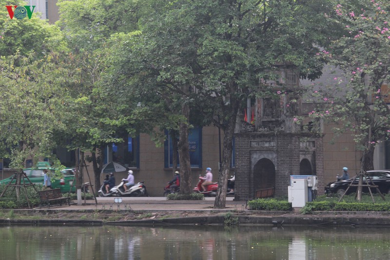 nguoi dan thu do mong lun sut quanh bo ho hoan kiem som duoc khac phuc hinh 7