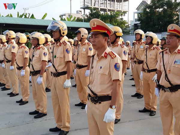 csgt cac dia phuong tap trung xu ly nan dua xe, vi pham nong do con hinh 1